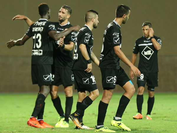 שחקני רעננה. חשופים לבעיות מול הביטוח (אנצ'ו גוש, סוכנות ג'יני)