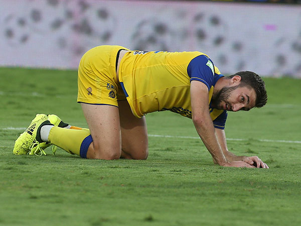 סושיץ'. מרכז השדה לא רץ מספיק (צילום: אלן שיבר)