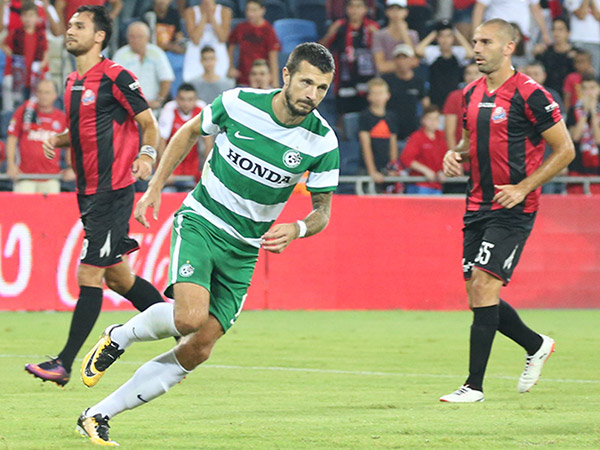 חוששים שייפצע. רוקאביצה (יוסי שקל)