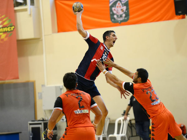 שנדרק. ניצחון באווירה נהדרת בצימרמן (צילום: גבי אללוף, הפועל ראשל"צ)