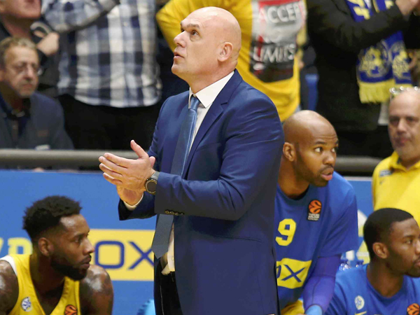 לא אהב את הפאניקה בדקות האחרונות. ספאחיה (אלן שיבר)