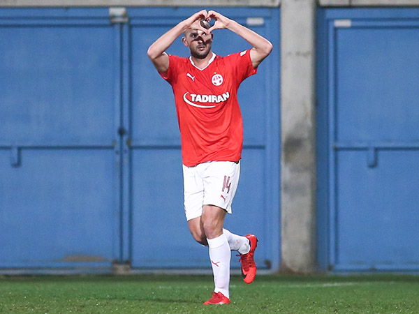 מניה בטוחה. בן שהר (דני מרון)