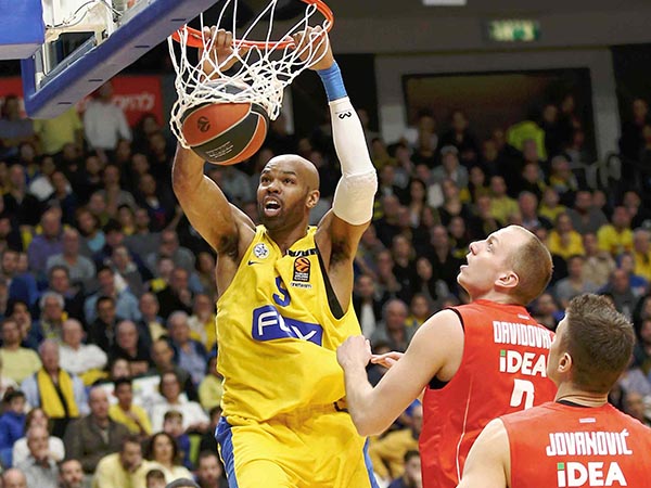 "הערב קיבלנו תרומה מכולם". טיוס (אלן שיבר)