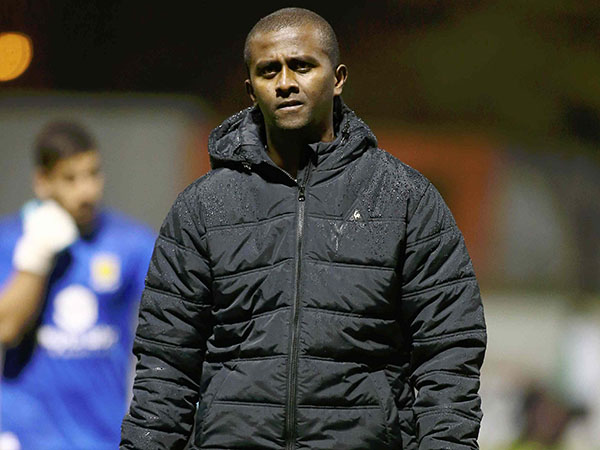 דגו. "אם היה לויאלי, למה לא עזב עם המאמנים לפניו?" (אלן שיבר)