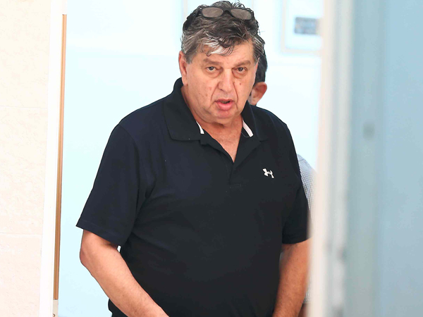 "זילזל בי ולא ראה בי כמאמן בכלל". דגו מאשים את שום (אלן שיבר)
