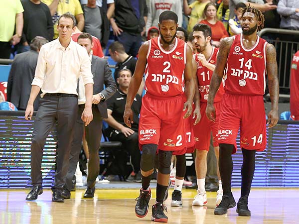 "אין צורך להרים את השחקנים" (אלן שיבר)