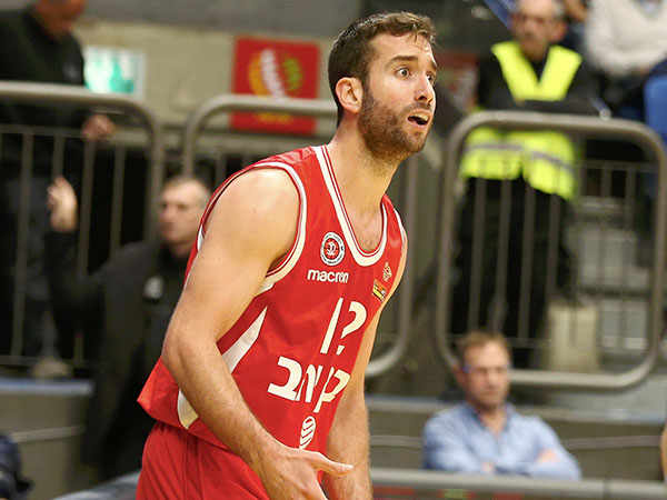 לא הולך לו. אוחיון (אלן שיבר)