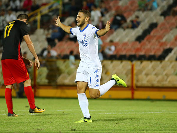 "בישראל לא סומכים על הכדורגלן הצעיר" (לירון מולדובן)