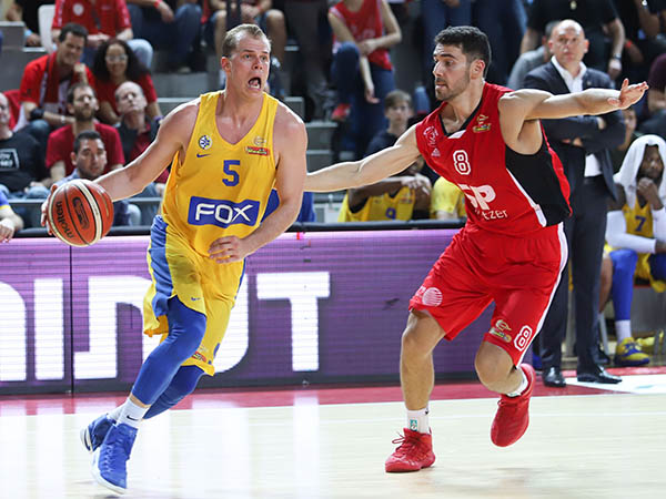 רול. משחק מצוין לא עזר (דני מרון)