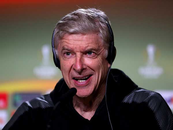 ונגר במסיבת העיתונאים. משחקו האחרון במפעל אירופאי כמאמן ארסנל? (getty)