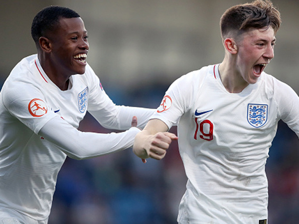 סגנית אלופת אירופה פתחה ברגל ימין (getty)