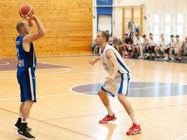 יעלו לשחק? (באדיבות איגוד הכדורסל)