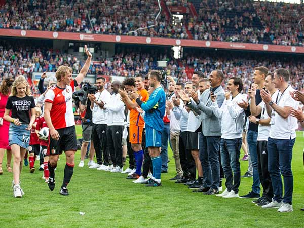 עושים כבוד להולנדי. מי מוצא את בניון? (getty)