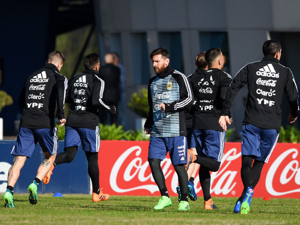 מסי. "ברצלונה תהיה הקבוצה היחידה שלי באירופה" (getty)