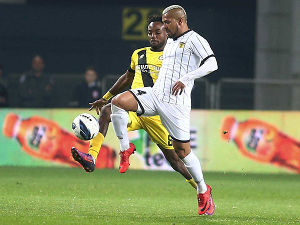 לא על הפרק. קלאודמיר (אלן שיבר)