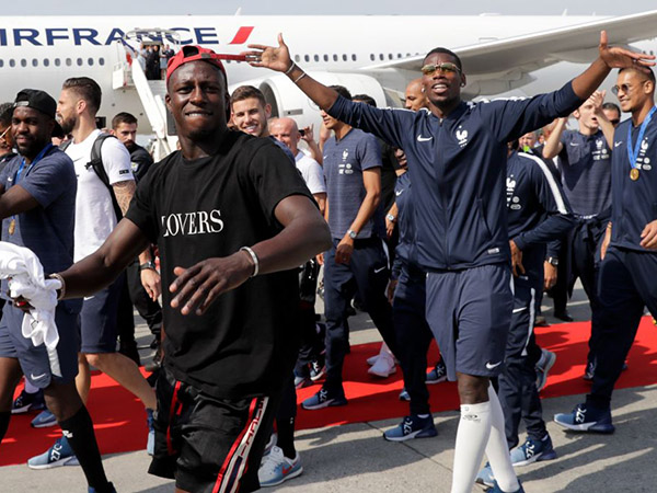 פוגבה תמיד יודע לעשות שמח (getty)