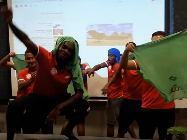 לא מפסיקים לחגוג