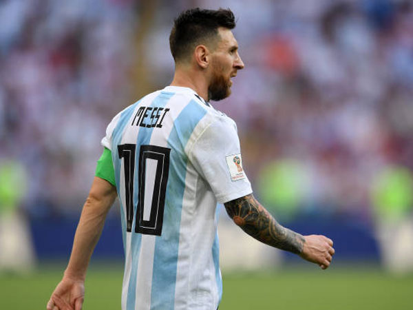 מסי. עתידו לוט בערפל (getty)