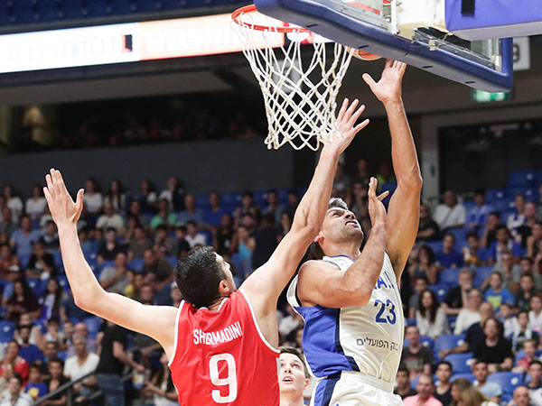 צ'וברביץ' וישראל עשו עבודה טובה בצבע (דני מרון)