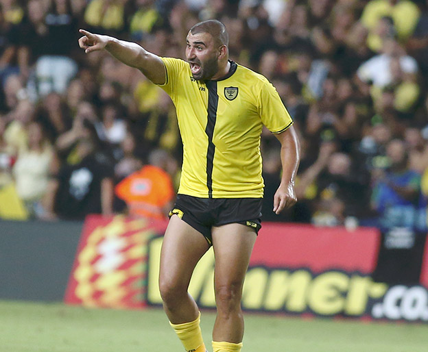 "כולם רוצים שערן לוי ישחק" (אלן שיבר)