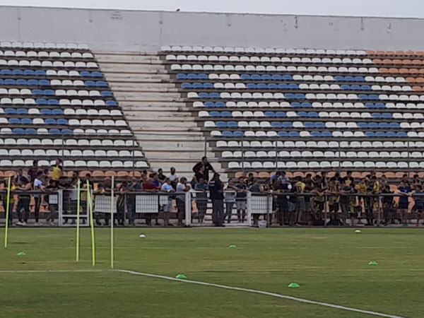 הקהל בנהריה זכה לראות את כוכבי מכבי ת"א מקרוב