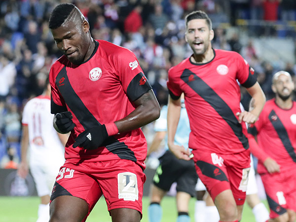 לוסיו חוגג, משחק מצוין של החלוץ (דני מרון)