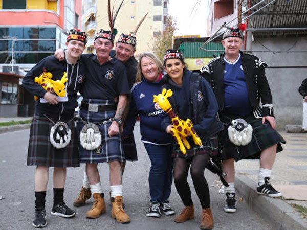 "יהיה כיף לשחק באווירה כזאת". אוהדי נבחרת סקוטלנד (Adam Davy - PA Images, getty)