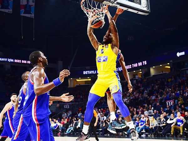 בלאק: "יודעים שהאוהדים ימשיכו לתמוך בנו עד הסוף" (Aykut Akici, Getty)