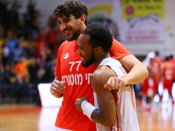 אוהבת את אירופה (צילום: מנהלת הליגה)