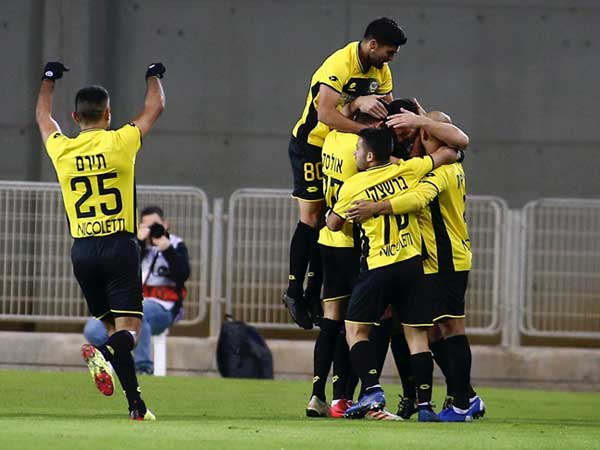 במקום החמישי (אלן שיבר)