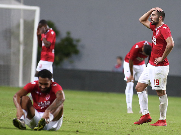 ממשיכה לקרטע. הפועל תל אביב (אלן שיבר)