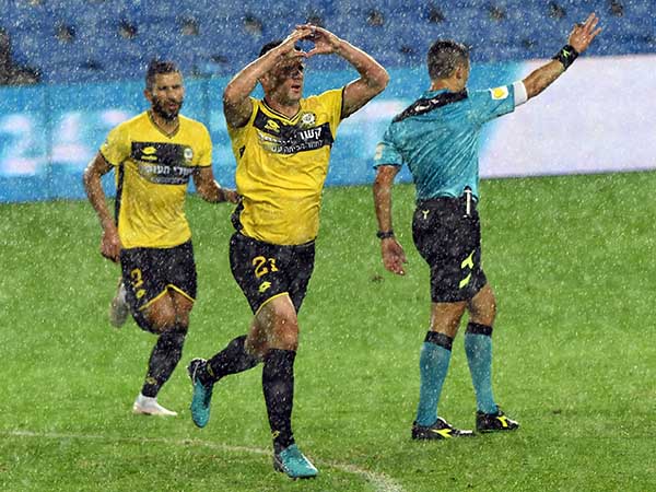 ממשיך בנתניה. בצ'יראי (צילום: אייל ספקטור)