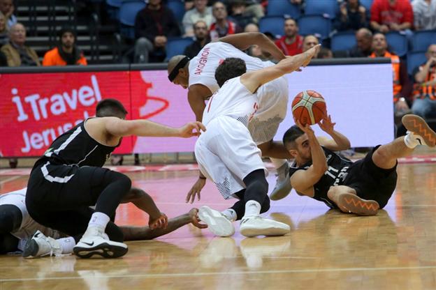 הספרדים התעוררו ברבע השלישי, אבל זה לא הספיק (FIBA)