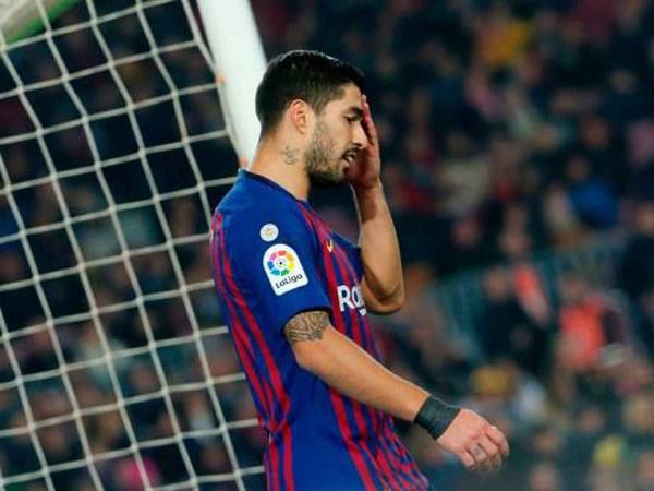 סוארס. לא מאמין שזה באמת קרה לו (PAU BARRENA, Getty)