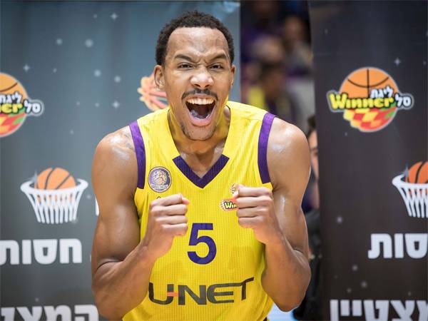 אטקינס מרוצה (עודד קרני)