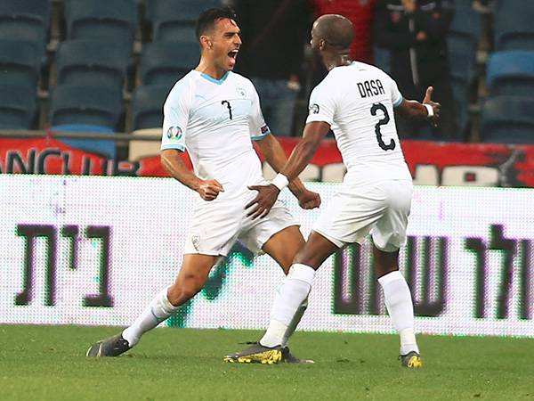 מחפשים כותרות על הגב שלו? (אלן שיבר)