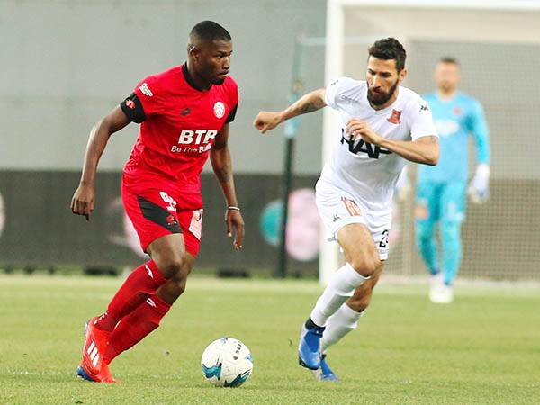 לוסיו מריניאו, ייתכן שלא יישאר בחדרה (אלן שיבר)