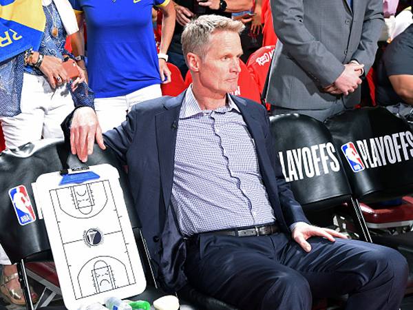 רוצה שיחזרו להיות בעדו. סטיב קר (getty)