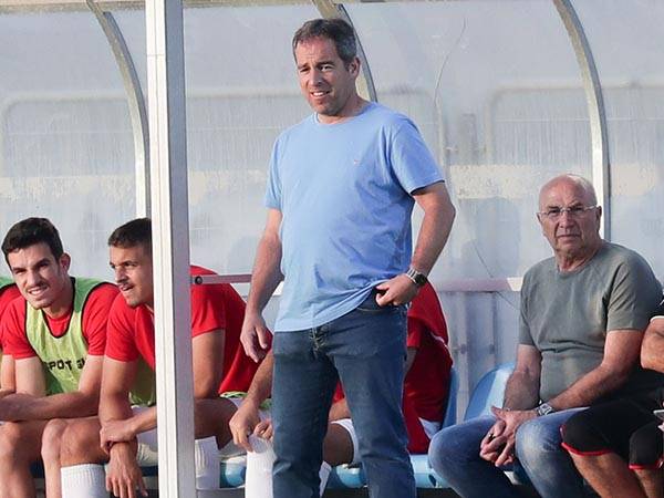 נגמר בכאב, הוכנבוים (דני מרון)