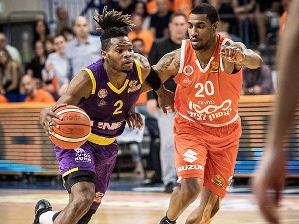 וולדן. פתח למרות הפציעה במשחק מספר 1 (עודד קרני)