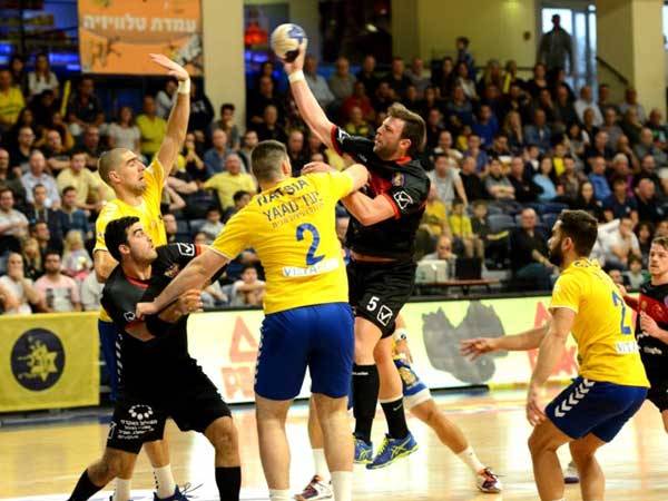 דרבי מהעונה שעברה (גבי אלאלוף, הפועל ראשל"צ)