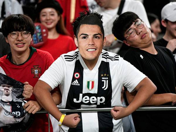 האוהדים הגיעו לראות אותו (getty)