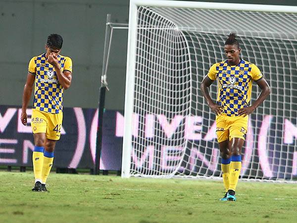 נשרו למוקדמות הליגה האירופית (אלן שיבר)