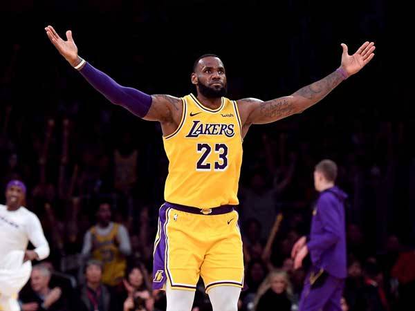 לברון. "הוא דומיננטי, כמו שזה נראה" (Getty)