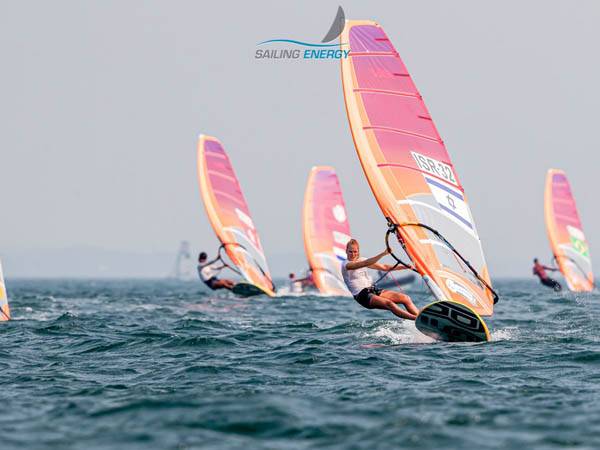 הגולשת הצעירה מרשימה (JESUS RENEDO\SAILING ENERGY\WORLD SAILING)