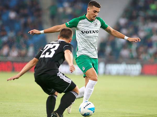 "אבוקסיס אמר שיש לו כישרון שלא נופל מזהבי" (אלן שיבר)