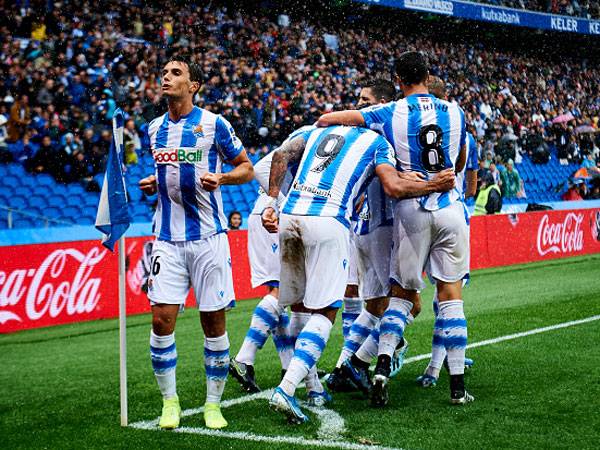 מובילים על אתלטיקו מדריד בהפרש שערים (getty)