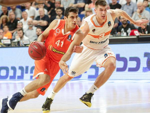 המפגש הראשון עם פרומיטאס בבית מכבי (דני מרון)