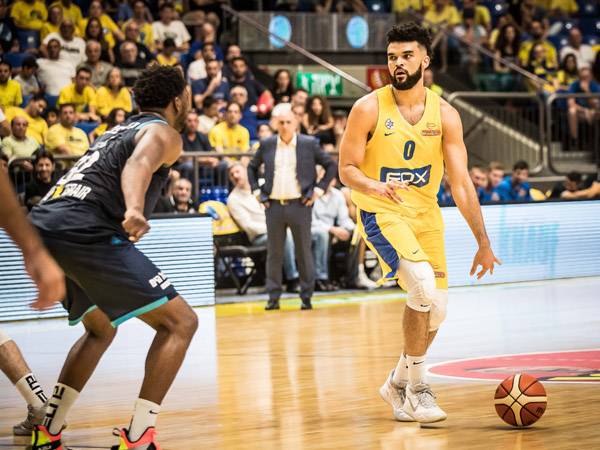 בראיינט מול האקסית במשחק הקודם (עודד קרני)