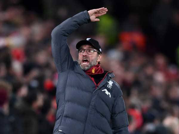 מנצח את פפ במפגשים הישירים (Getty)